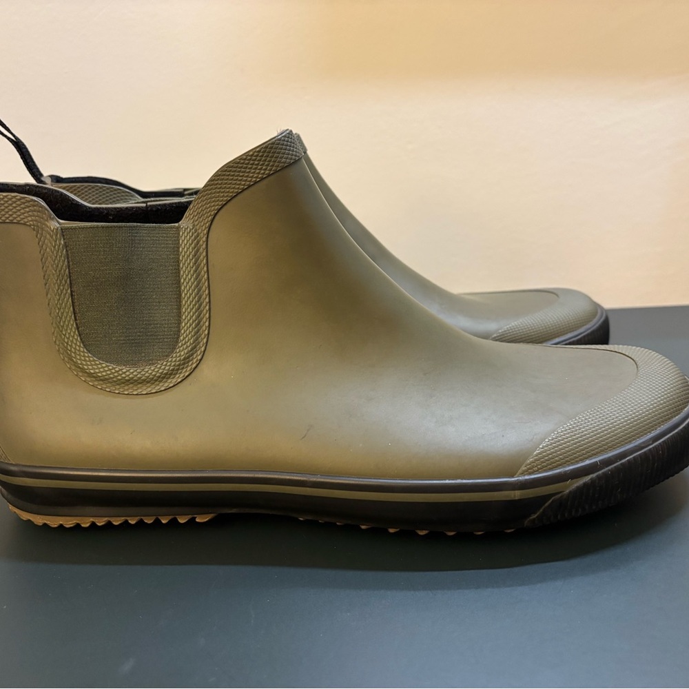Tretorn Olive Green Low-Cut Waterproof Slip-On Boots EU 43 US Men’s 8.5